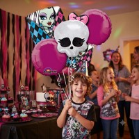 Monster High 5 Piece Bouquet of Balloons